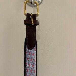 Vineyard Vines Whale Belt size 30